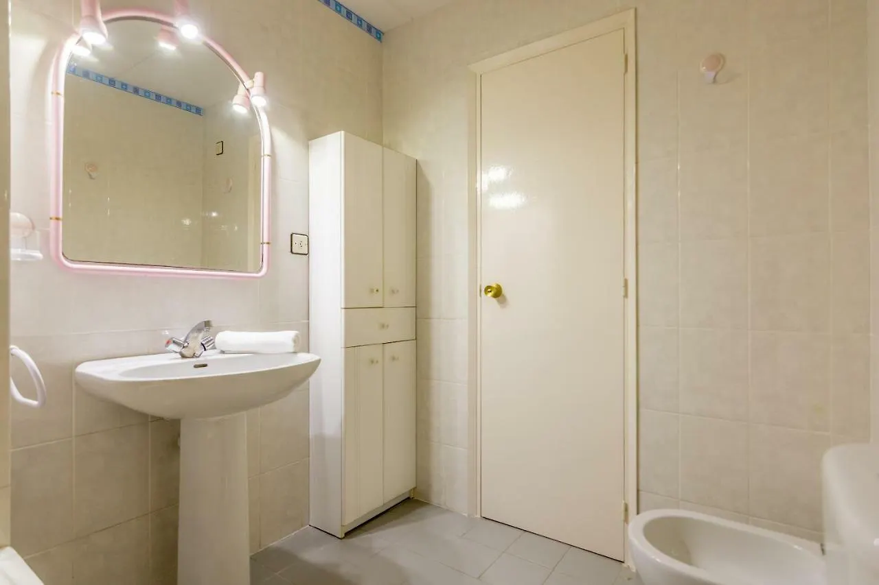 Homeholidaysrentals Moonlight Santa Susanna 0*,